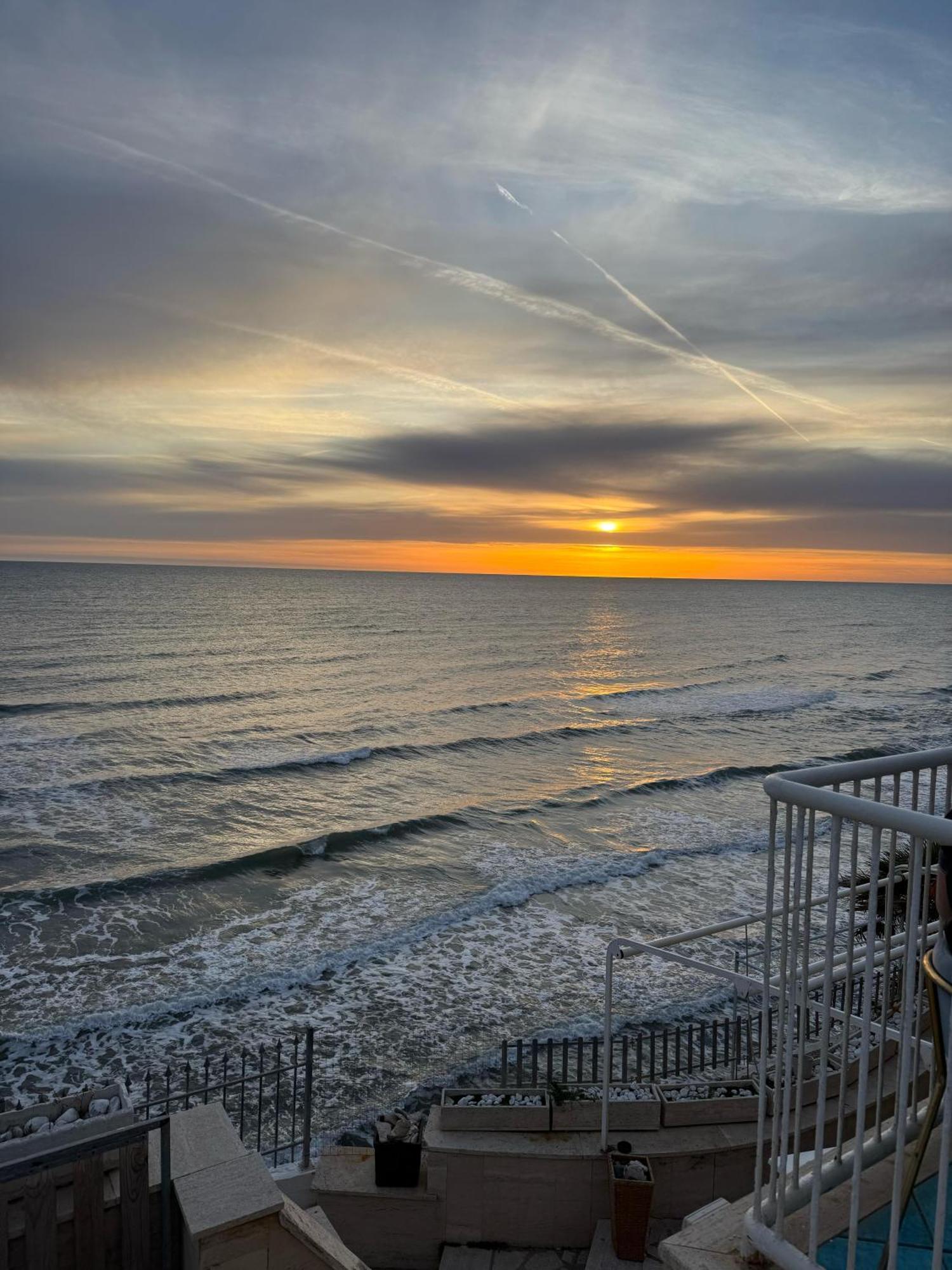 Golden Home Anzio Exterior foto